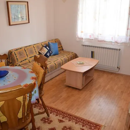 Bozana 1 Apartment *